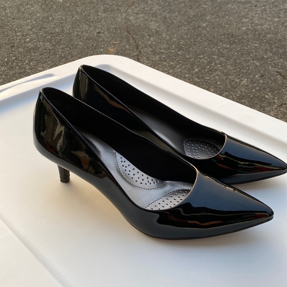 Black Patent Kitten Heels
